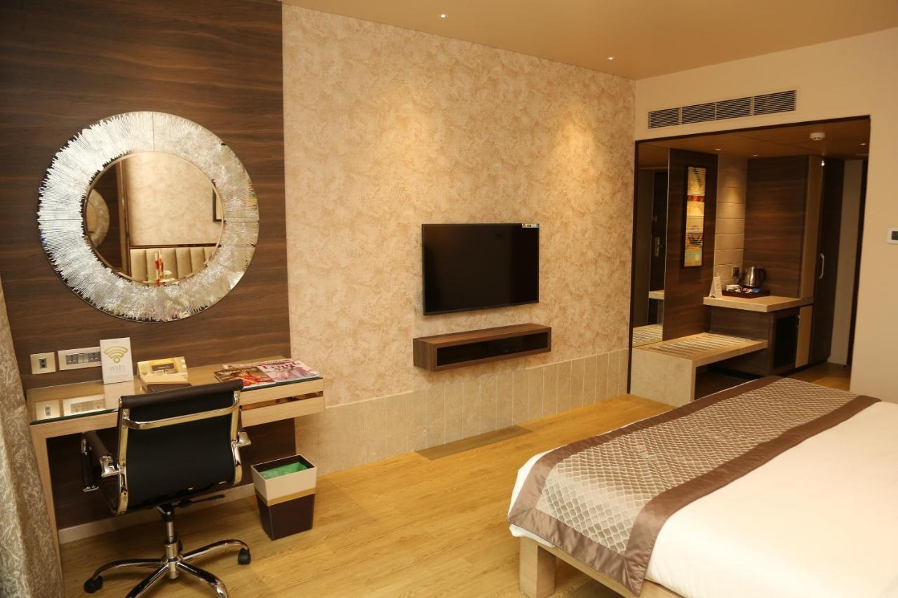 The Regenza By Tunga Hotel Navi Mumbai Exterior photo