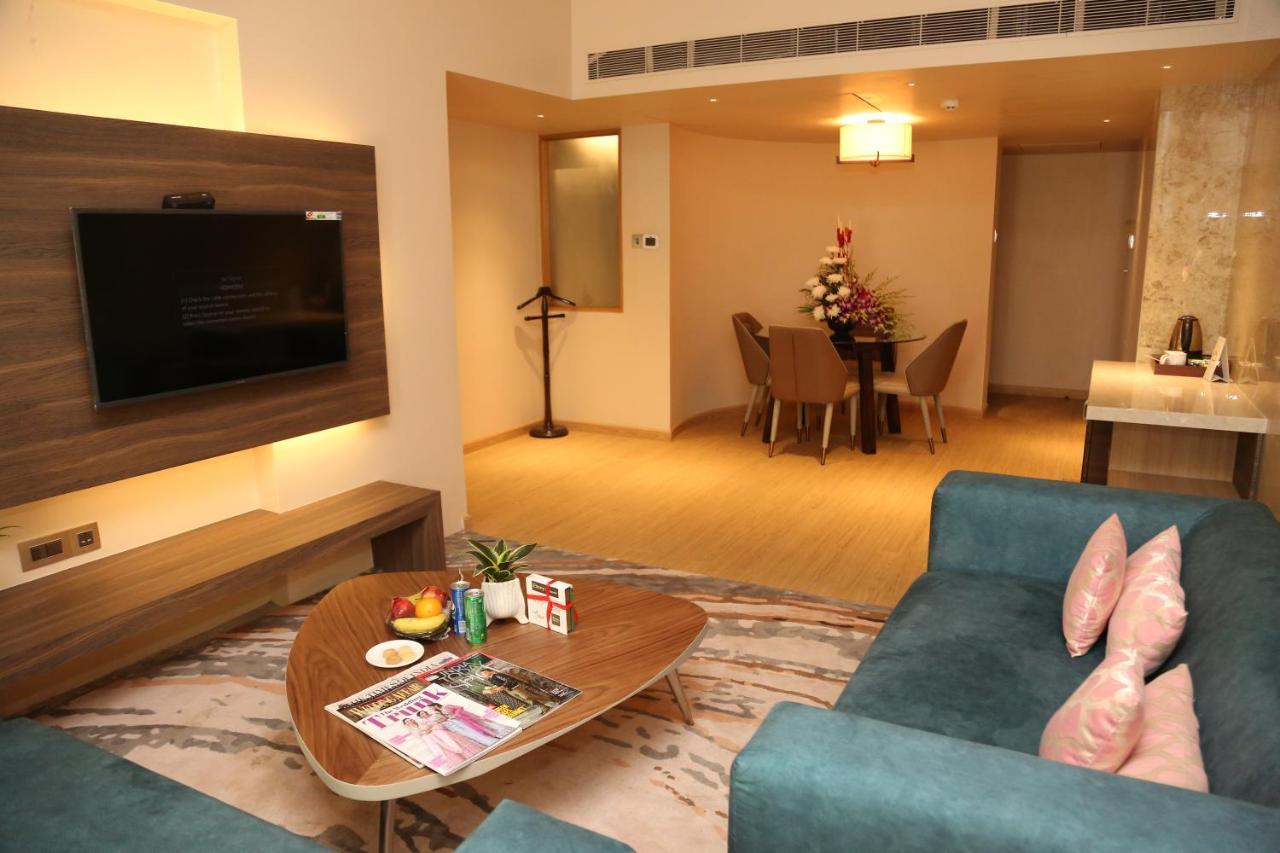 The Regenza By Tunga Hotel Navi Mumbai Exterior photo